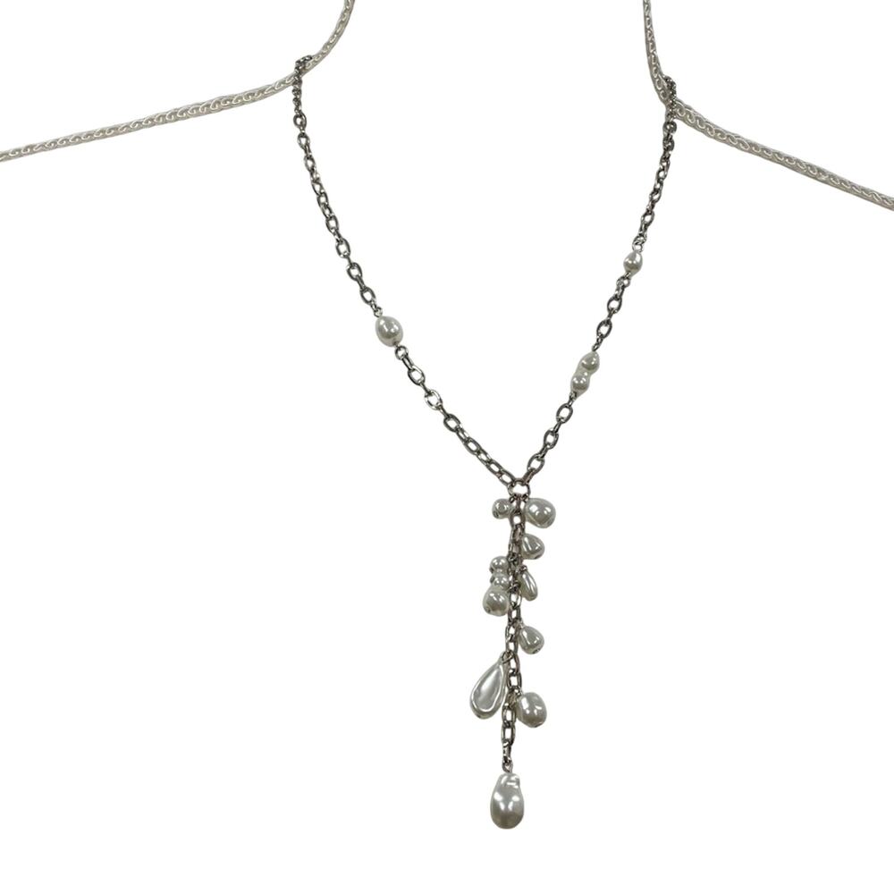 C 1946 Silver Tone Faux Pearl Necklace Drop Dangle